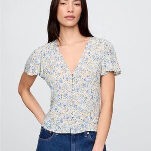 GAP Blue and Cream Floral Short Sleeve Top